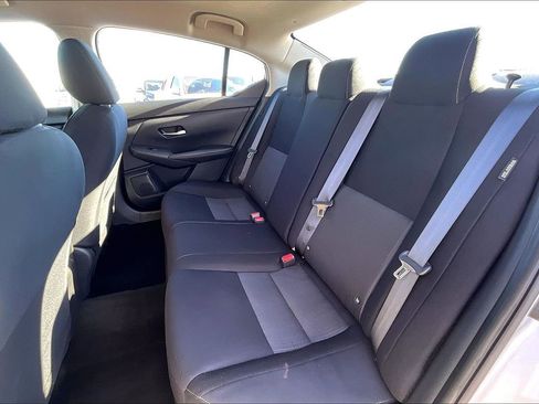 Used 2023 Nissan Sentra SV image 31