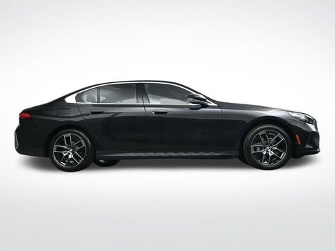 New 2026 BMW 530i xDrive w/ Premium Package AWD/4WD image 28