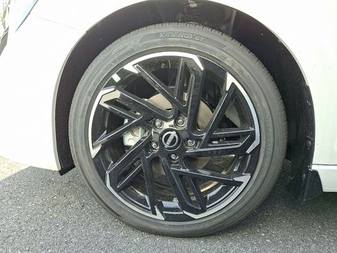 New 2026 Nissan Sentra SR w/ SR Premium Package image 4