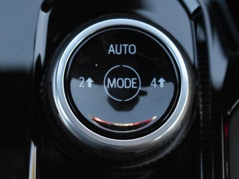 New 2026 GMC Canyon Elevation w/ Convenience Package image 31