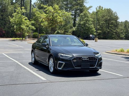 Used 2020 Audi A4 2.0T Premium Plus w/ Premium Plus Package AWD/4WD image 2