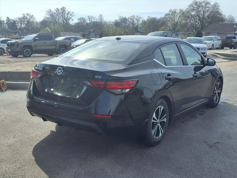 Used 2020 Nissan Sentra SV image 4