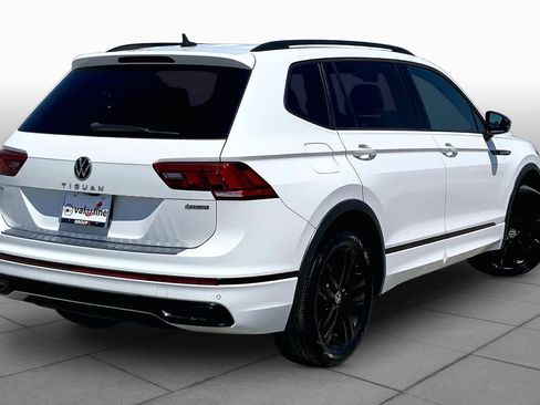 Used 2022 Volkswagen Tiguan SE R-Line AWD/4WD image 13