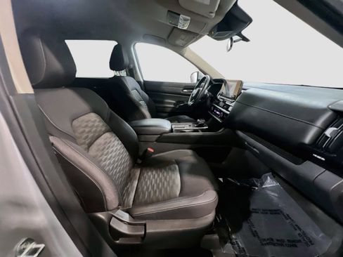 Used 2022 Nissan Pathfinder SV FWD image 20