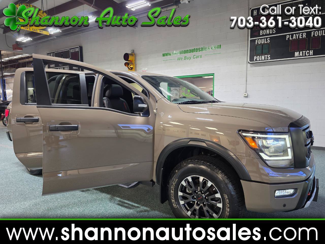 Used 2022 Nissan Titan PRO-4X w/ Pro-4x Convenience Package AWD/4WD image 1