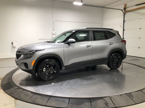 New 2026 Kia Seltos EX w/ EX Sunroof Package image 4