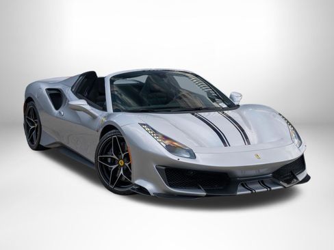 Used 2020 Ferrari 488 Pista Spider RWD image 1