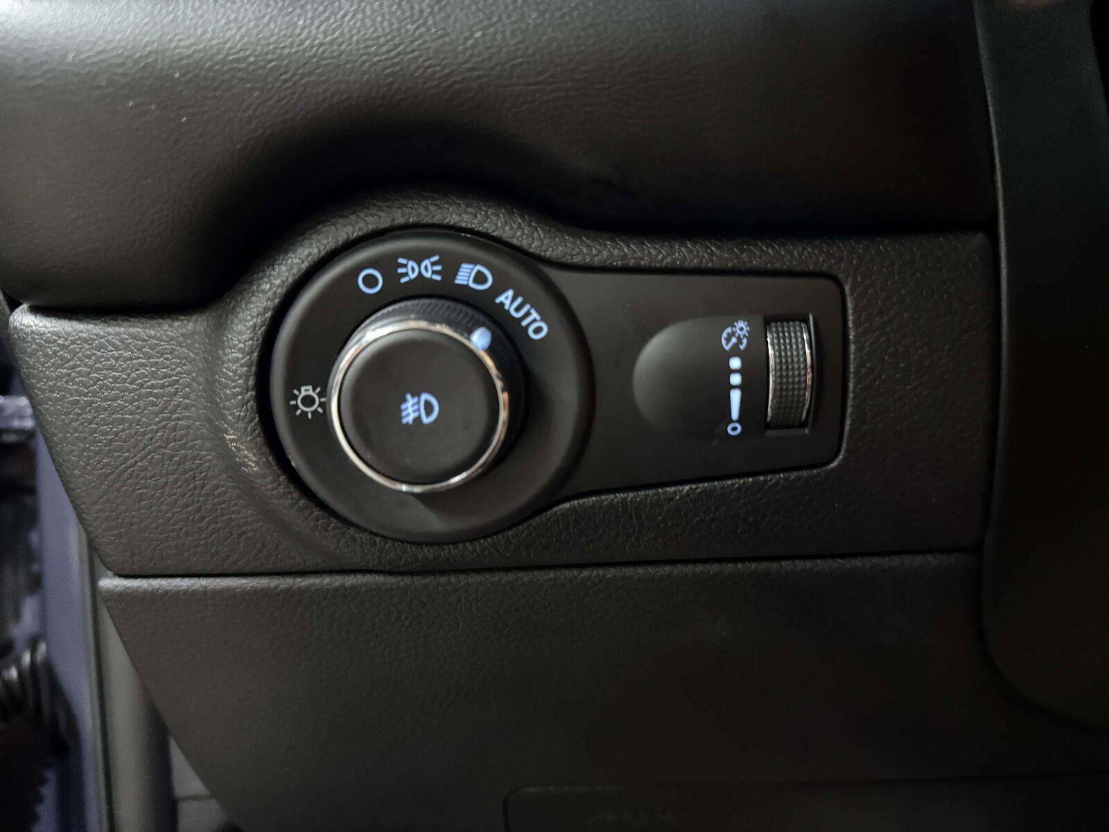 Used 2021 Dodge Durango GT RWD image 32