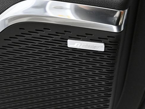 New 2026 GMC Acadia Elevation w/ Elevation Premium Package image 7