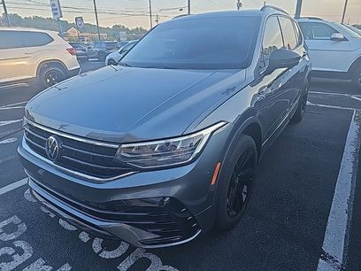 Used 2024 Volkswagen Tiguan SE R-Line