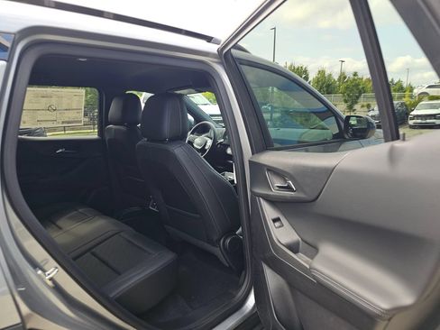 New 2027 Chevrolet Equinox LT w/ Convenience Package II AWD/4WD image 16