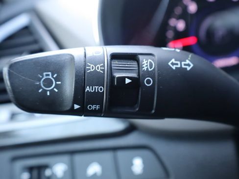 Used 2013 Hyundai Santa Fe Limited w/ Technology Pkg AWD/4WD image 35