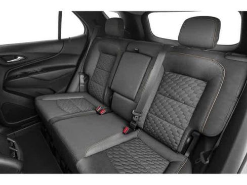 Used 2019 Chevrolet Equinox LT FWD image 16