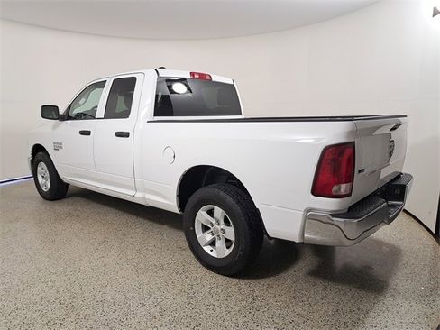 Used 2024 RAM 1500 Classic SLT image 7