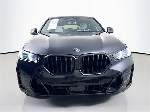 Used 2024 BMW X6 xDrive40i w/ Premium Package image 2