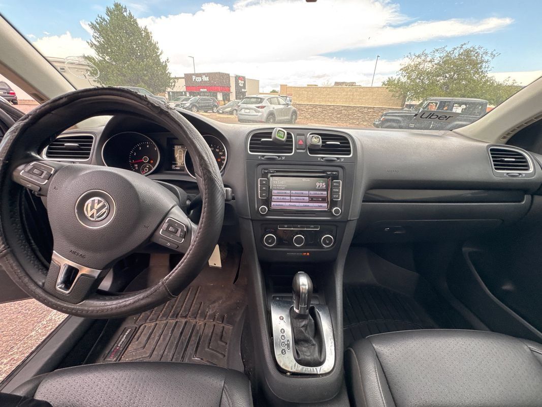 Used 2012 Volkswagen Jetta SE FWD image 12