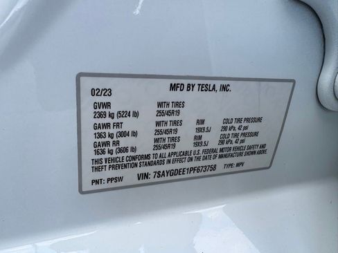 Used 2023 Tesla Model Y Long Range AWD/4WD image 31