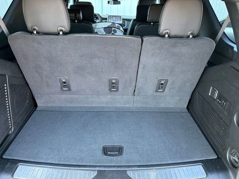 Used 2022 Chevrolet Tahoe Z71 w/ Z71 Off-Road Package image 26