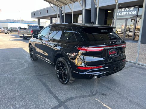 New 2026 Lincoln Corsair Premiere image 4