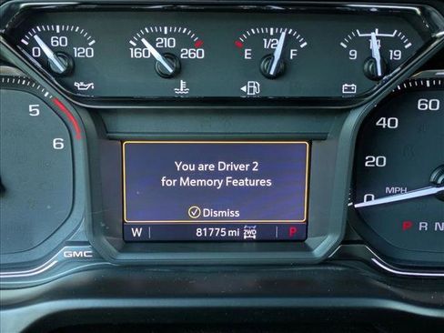 Used 2021 GMC Sierra 1500 AT4 w/ Driver Alert Package II AWD/4WD image 11