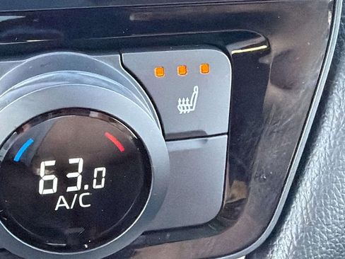 Certified 2025 Toyota Grand Highlander FWD image 21