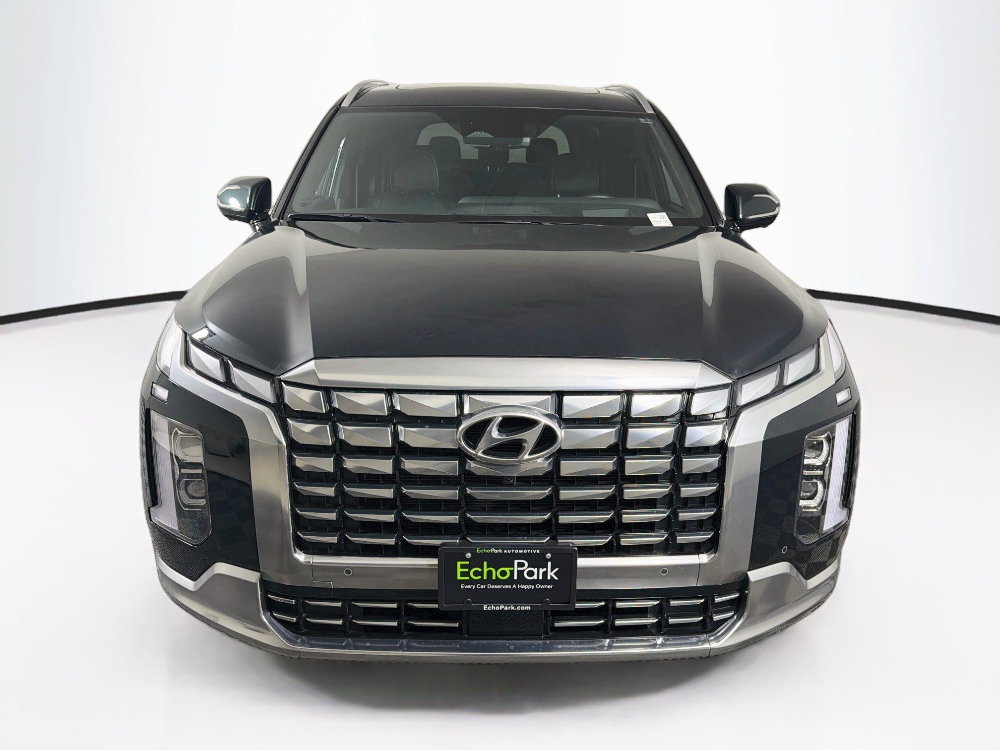 Used 2023 Hyundai Palisade Calligraphy w/ Cargo Package FWD image 2