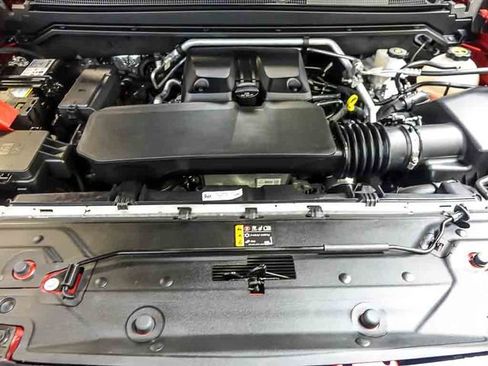 Certified 2024 Chevrolet Colorado Trail Boss w/ Technology Package AWD/4WD image 31
