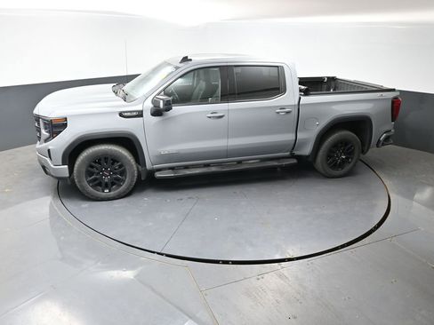 Used 2024 GMC Sierra 1500 Elevation w/ Elevation Premium Package AWD/4WD image 19