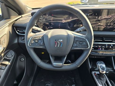 New 2026 Buick Envista Avenir FWD image 28