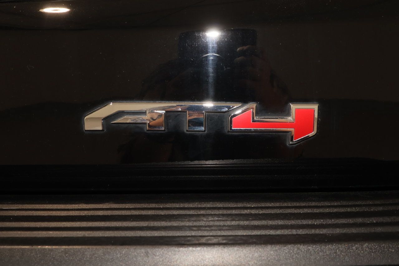 Used 2024 GMC Yukon XL AT4 w/ AT4 Premium Plus Package AWD/4WD image 38