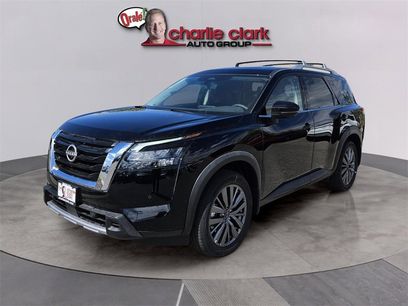 New 2025 Nissan Pathfinder SL w/ SL Premium Package