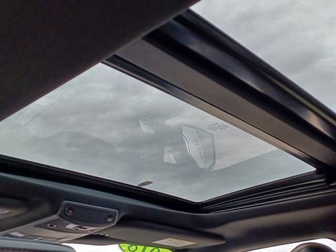 Used 2018 Ford F150 Platinum w/ Equipment Group 701A Luxury AWD/4WD image 29