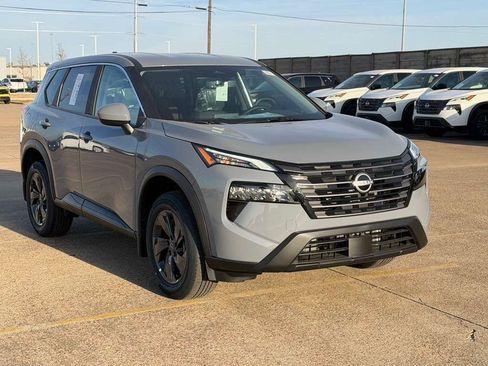 New 2026 Nissan Rogue SV image 4