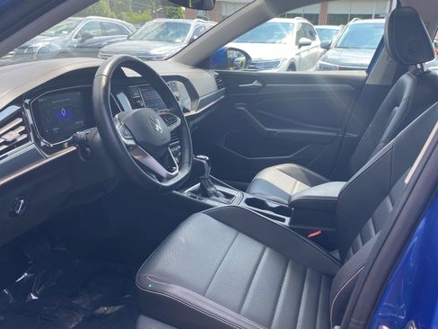 Used 2022 Volkswagen Jetta SE FWD image 14