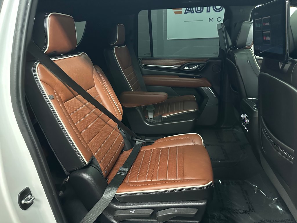 Used 2024 GMC Yukon XL Denali Ultimate AWD/4WD image 21