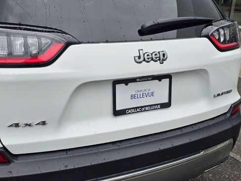 Used 2022 Jeep Cherokee Limited image 14