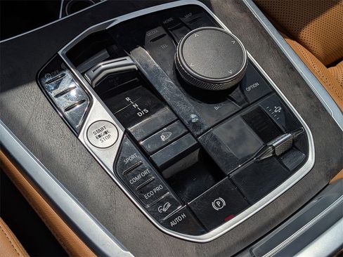 Used 2023 BMW X7 xDrive40i w/ M Sport Package image 10