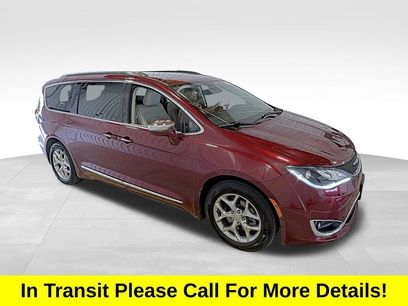 Used 2019 Chrysler Pacifica Limited w/ Advanced Safetytec Group