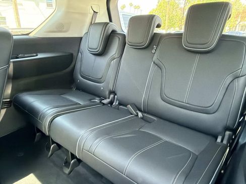 Certified 2025 INFINITI QX80 Sensory AWD/4WD image 15