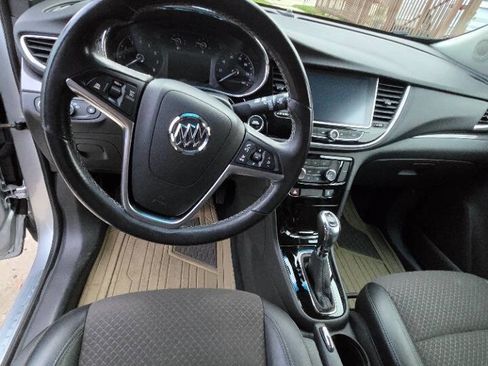 Used 2019 Buick Encore Sport Touring image 21
