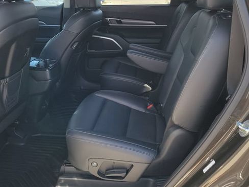 Used 2022 Kia Telluride S AWD/4WD image 11