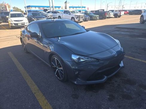 Used 2020 Toyota 86 image 3