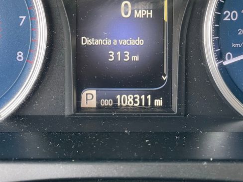 Used 2016 Toyota Camry LE image 12