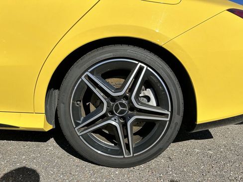 Used 2022 Mercedes-Benz CLA 35 AMG 4MATIC image 31