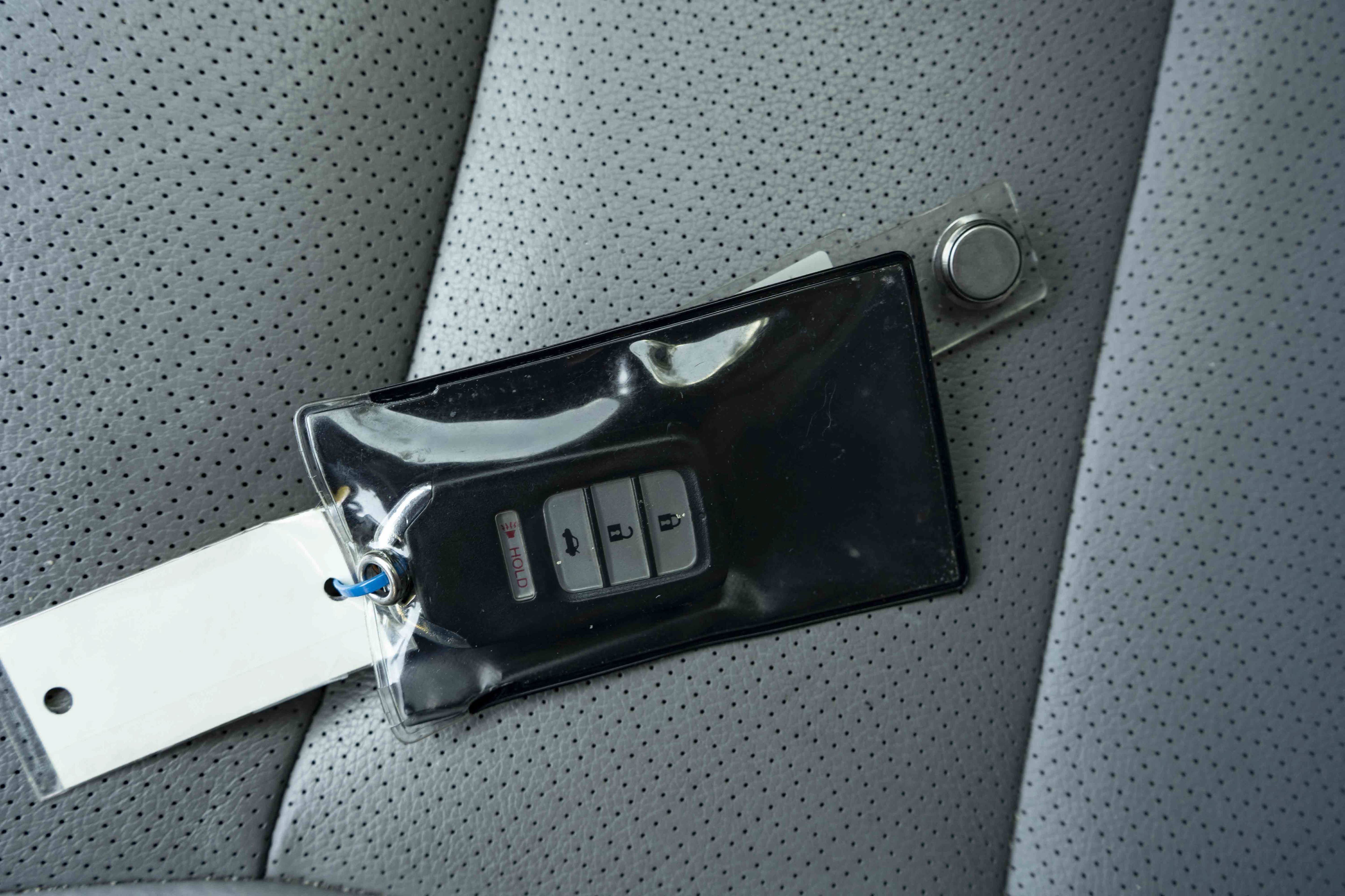 Used 2015 Honda Accord EX-L image 42