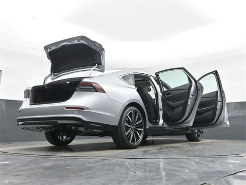 Used 2025 Honda Accord Touring image 52