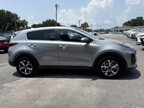 Used 2022 Kia Sportage LX FWD image 6