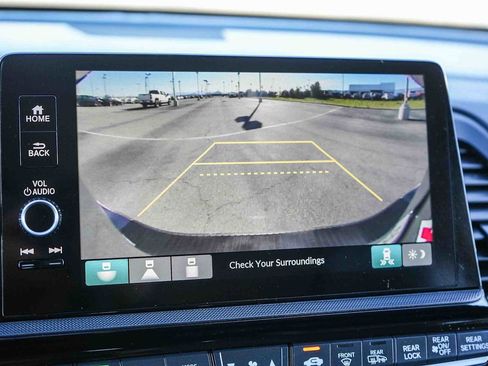 Certified 2025 Honda Odyssey EX-L image 24