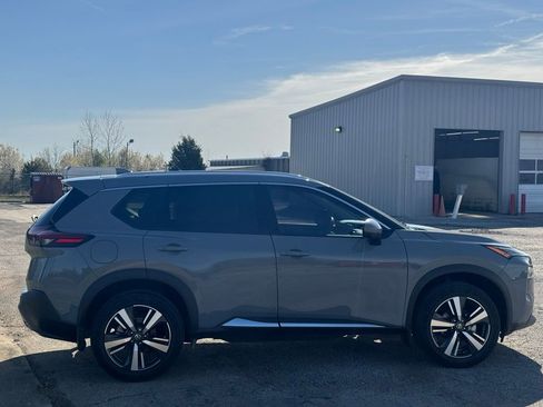 Used 2021 Nissan Rogue SL image 6