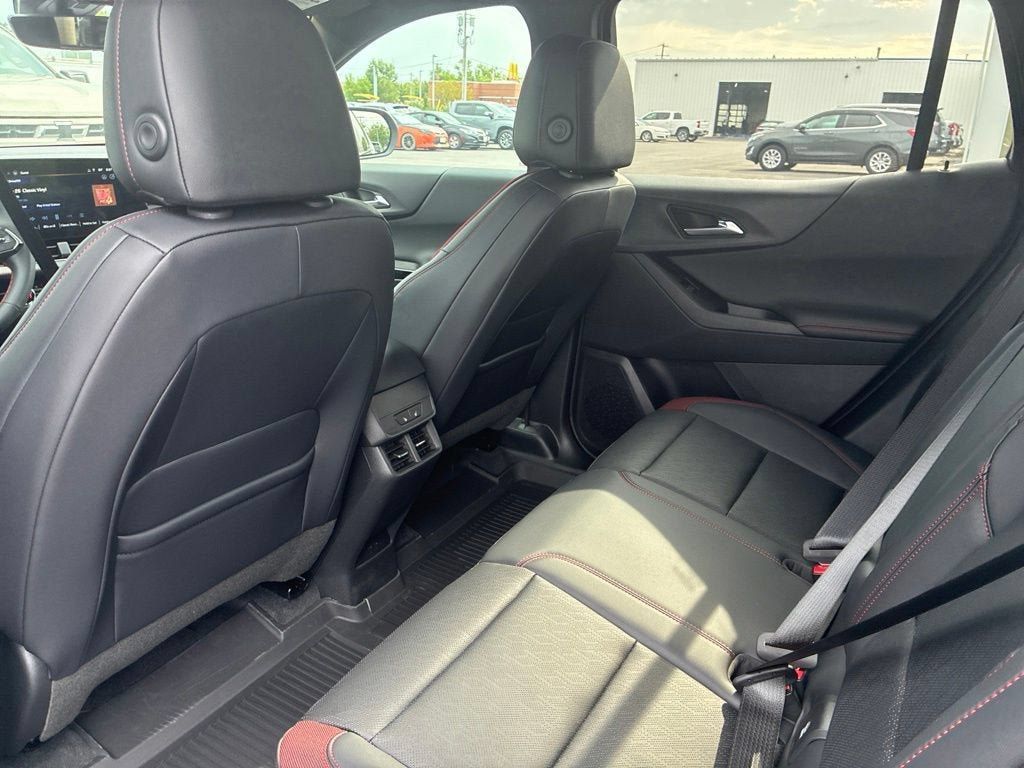 New 2027 Chevrolet Equinox RS w/ Safety and Technology Package AWD/4WD image 29